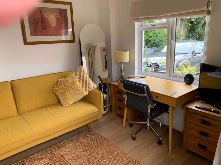 The Little White House - Cosy 1 Bedroom Apartment - Saffron Walden