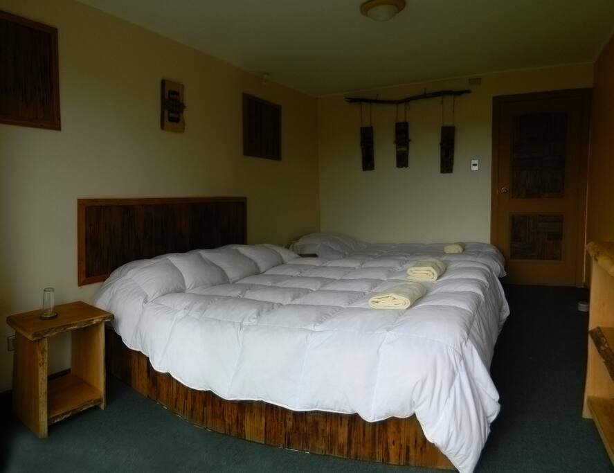 Habitación Doble, Alerce, con vista al fiordo de Castro.