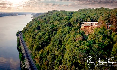 Splendid Isolation @ Extraordinary Country Retreat