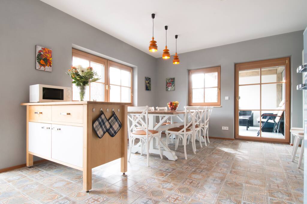 Modern open plan kitchen/ seating for 10