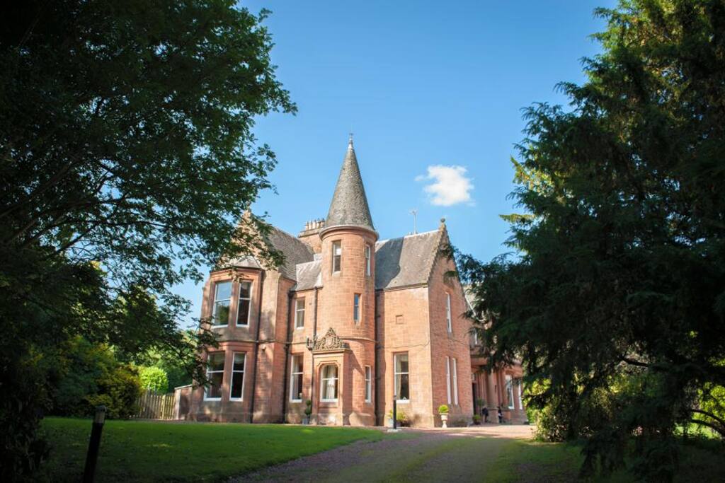 Mansion House Houses for Rent in Biggar, United Kingdom
