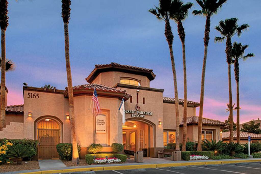 Desert paradise gay resort