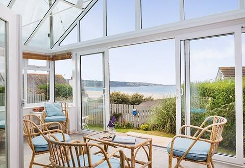 Sea Shore Beach House at Hayle Towans, St Ives Bay