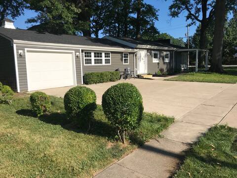 Avon Lake Home across from Lake Erie