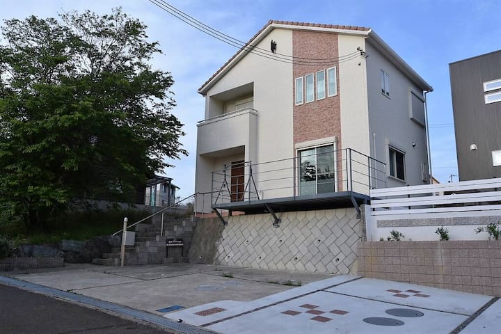 Airbnb Nakahechicho Chikatsuyu Vacation Rentals Places To Stay Wakayama Japan