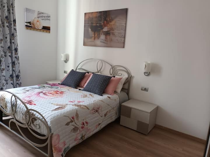 საძინებელი 1