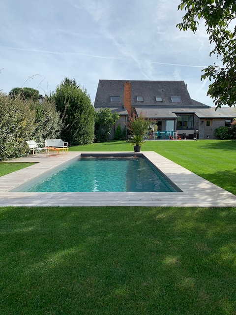 Renovated old Forge with heated pool