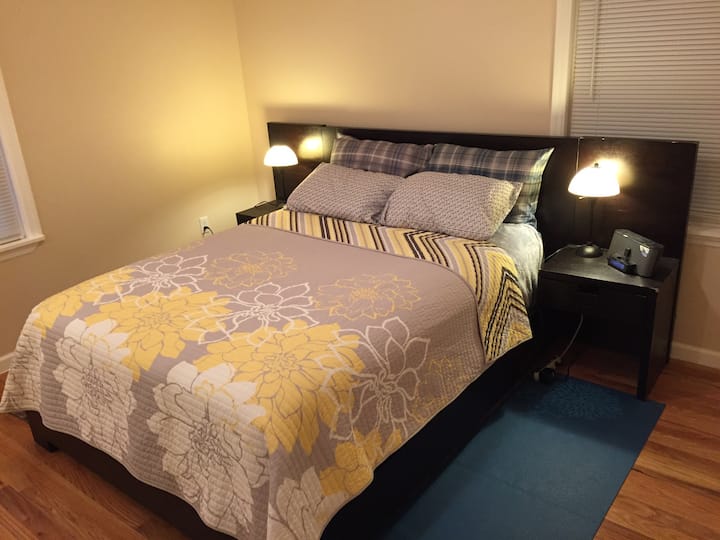 Charming Home (3bd/2ba)(68ppl) Apartments for Rent in Jersey City