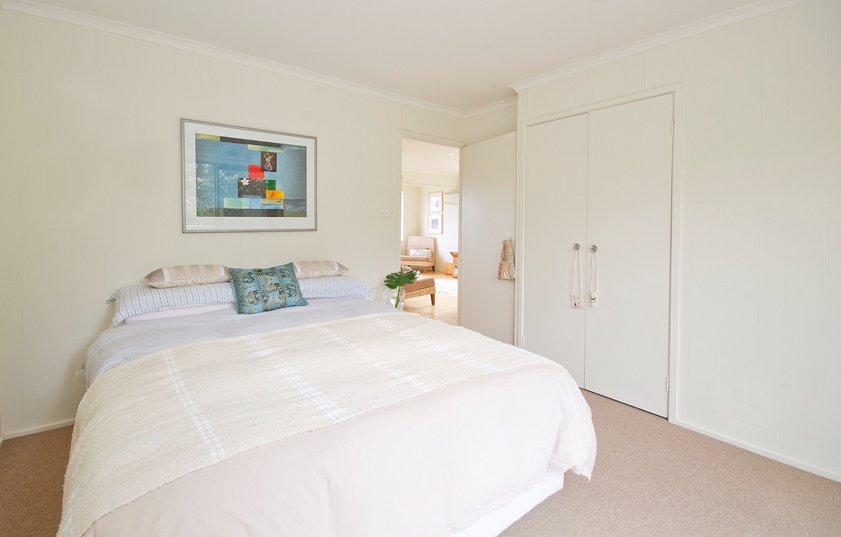 طراز مشرق ومشرق.