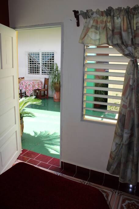 Su Habitacion tiene acceso directo al Ranchon del patio