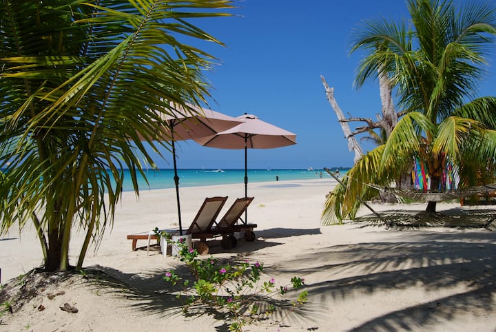 Soon Soon Villa steps onto the 7 mile beach.