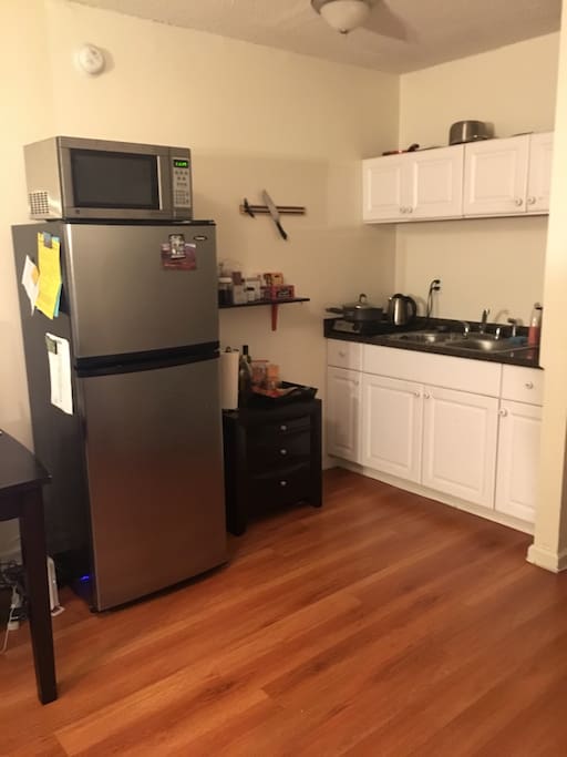 Fully equipped kitchen for your home cooked mills.