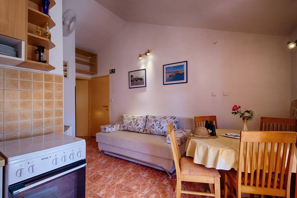 Living and dinning area