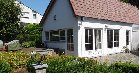 Airy, comfy house w terrace