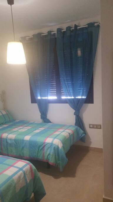 Habitación con dos camas 90 cm
