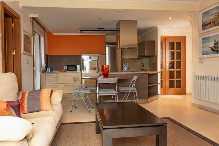 Cozy apartment in Paseo de Silgar.