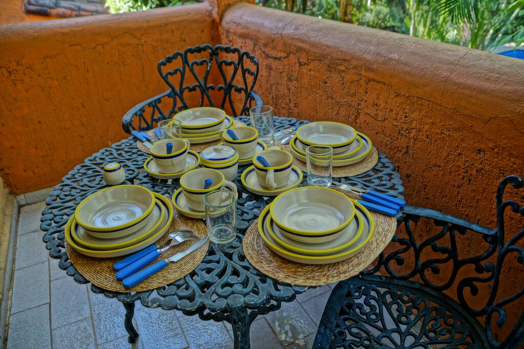 Terraza - comedor con vista al jardín