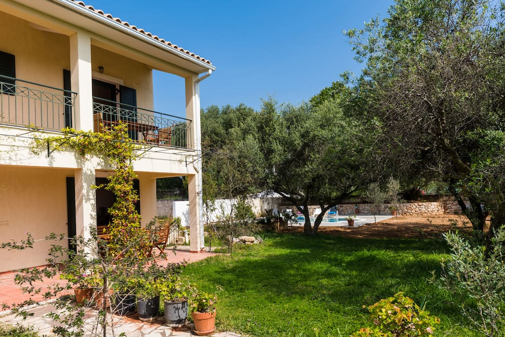 apartment & garden view
