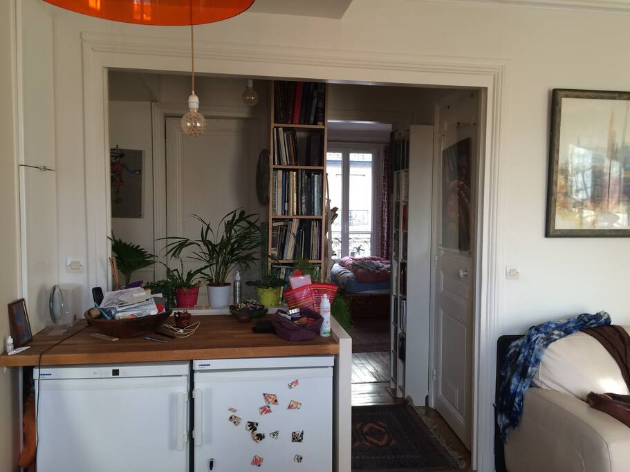Vue depuis la cuisine vers les chambres