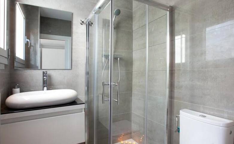 Beautiful flat in Eixample 5 gallery image 5