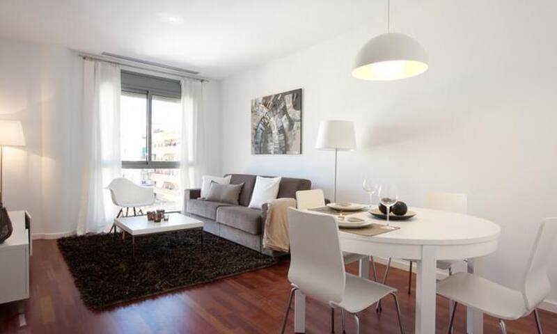 Beautiful Flat in Eixample 4 gallery image 2