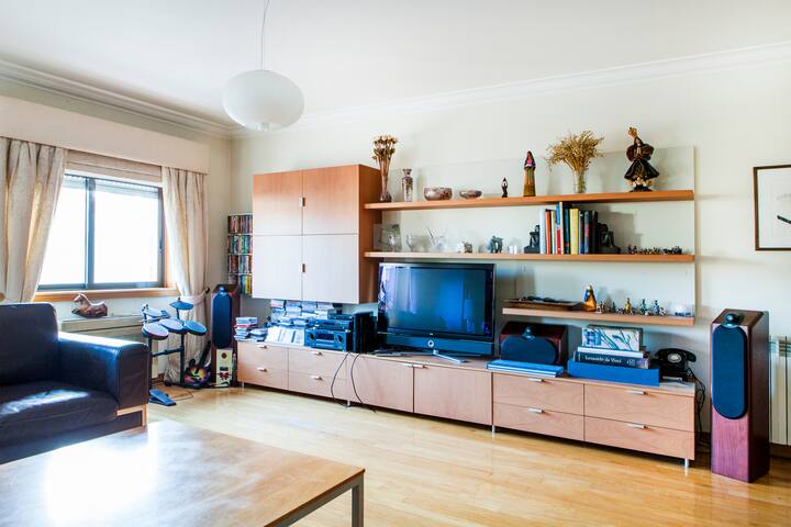 Spacious Flat 5 Bedrooms 250m2 gallery image 5