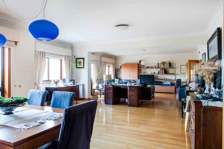 Spacious Flat 5 Bedrooms 250m2 gallery image 2