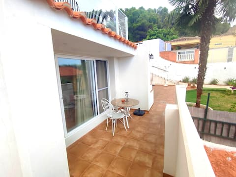 Popular Airbnb listing: Villa-Falconera Gandía Studio with pool in Gandia