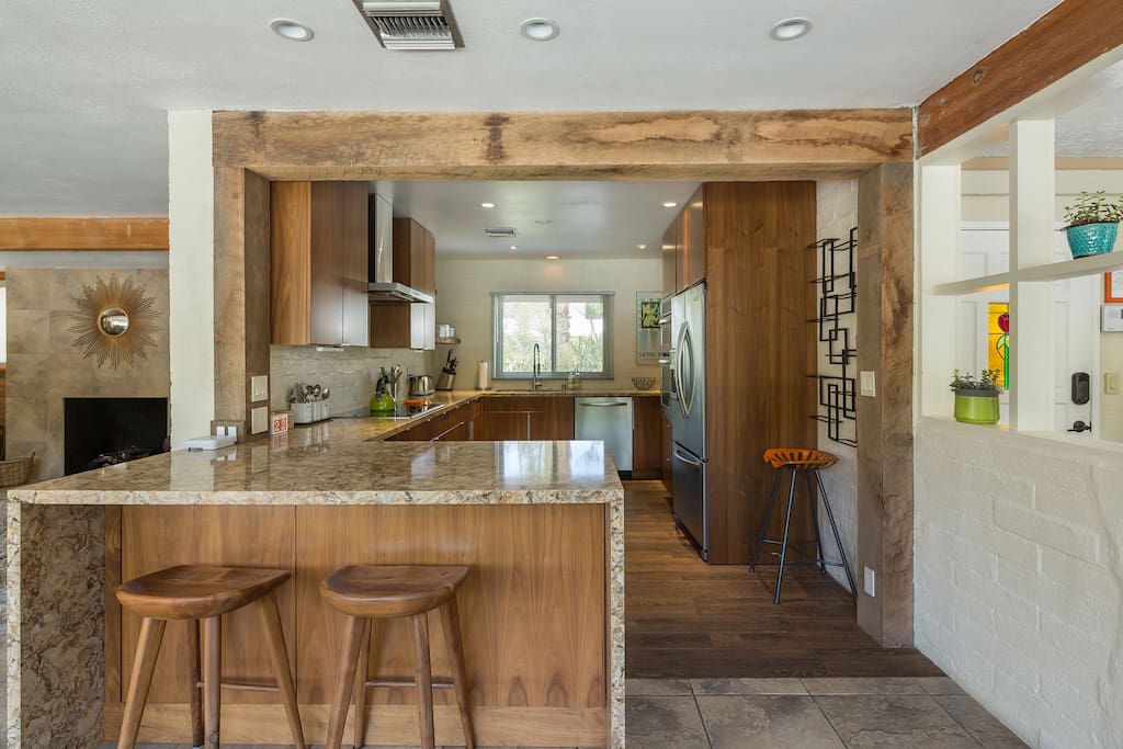 Open Kitchen with breakfast bar