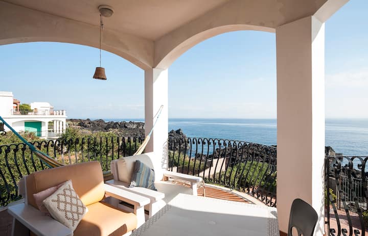 Seaside apartment in Stazzo (Acireale)