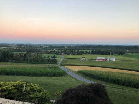 Harvest Hill -Fredericksburg Home with a View