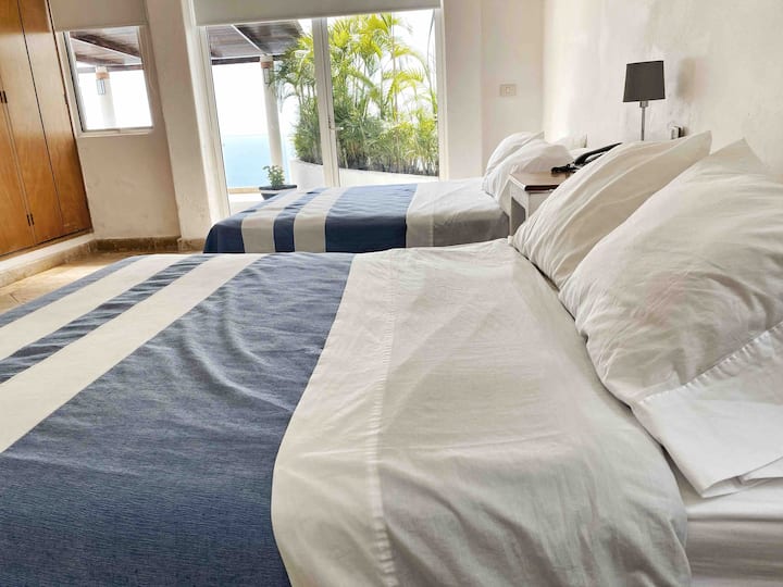 Spálňa 3. Dve manželské postele (4 osoby)