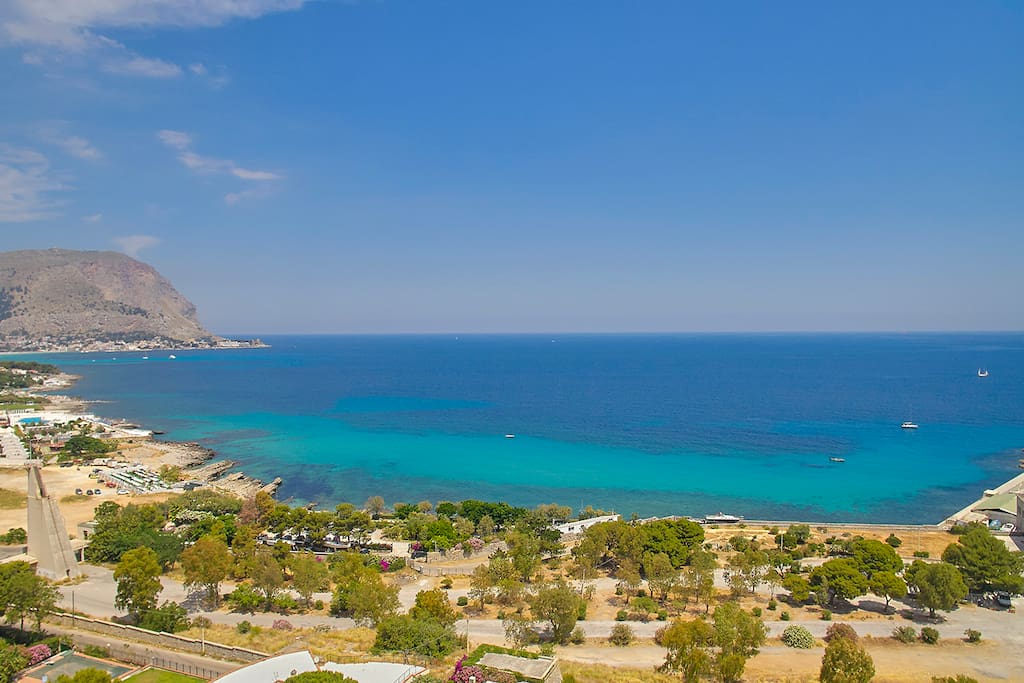 Addaura coast