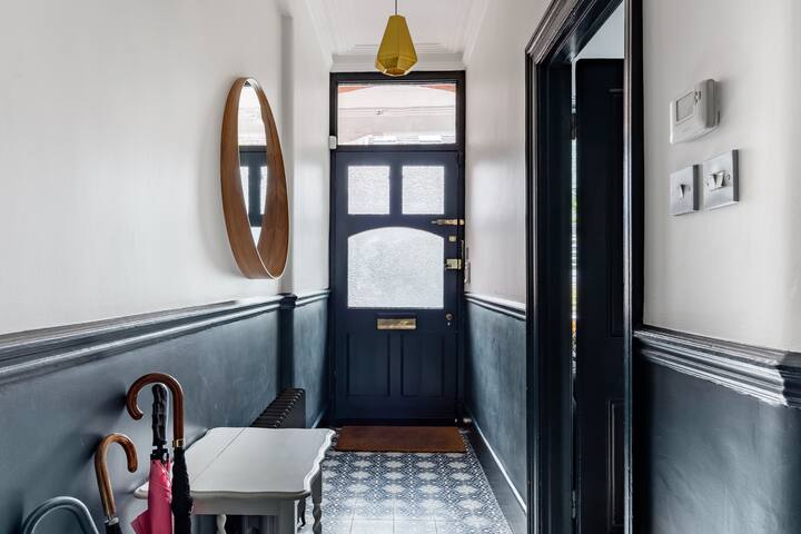 Family-Friendly Edwardian Home in Leafy Crouch End gallery image 4