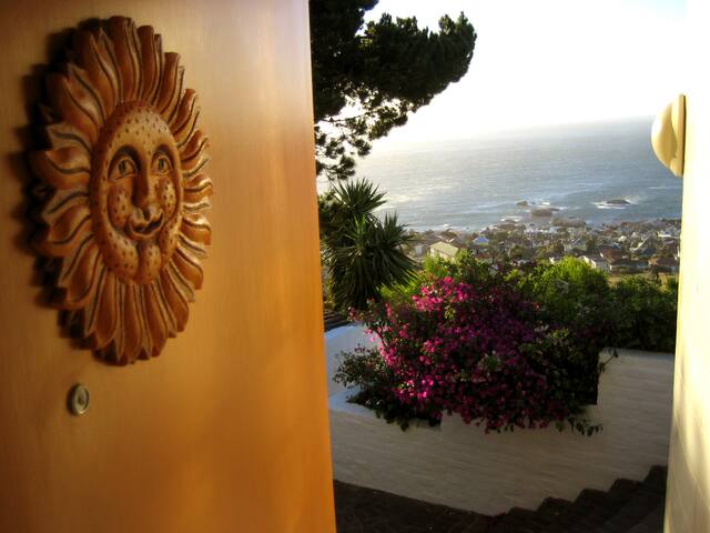 Sun Lion Villa gallery image 4