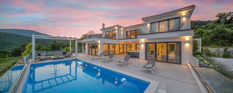 VILLA Elegance 5*