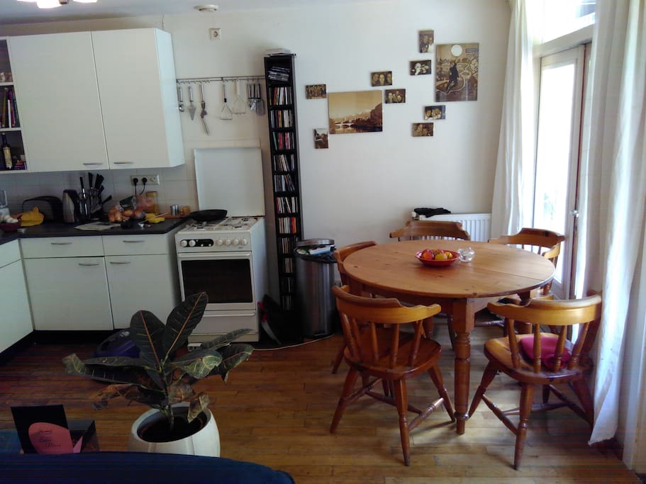 kitchen and kitchentable