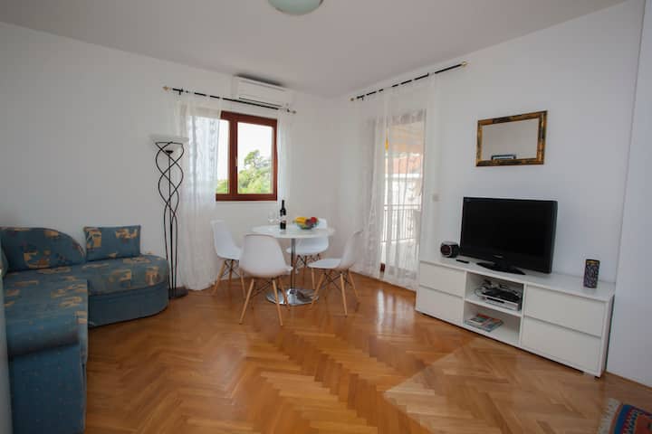 Amazing Sea-view Apartment - Baška Voda