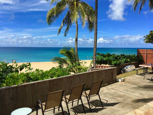 Pipeline Beachfront House that Sleeps 12 Guest. gallery image 3