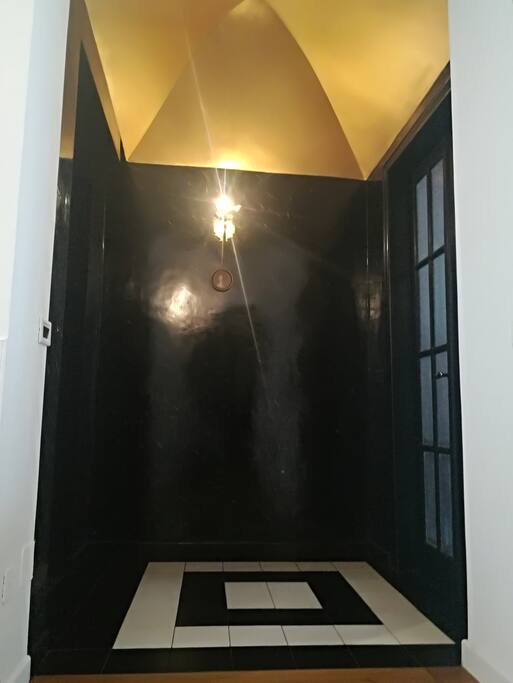 Ingresso-Entry