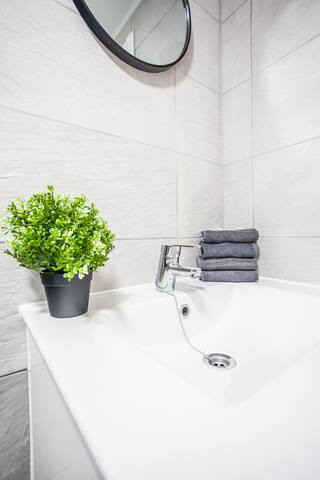 *🥘Plaza Mayor & La Latina-2 Apts-FREE Cancelation gallery image 5