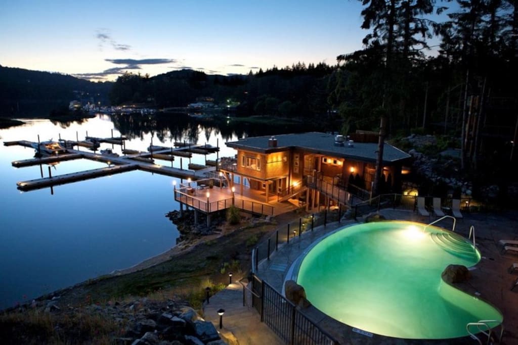 Painted Boat Resort Spa and Marina is set amongst 5 acres of lush greenery and water.