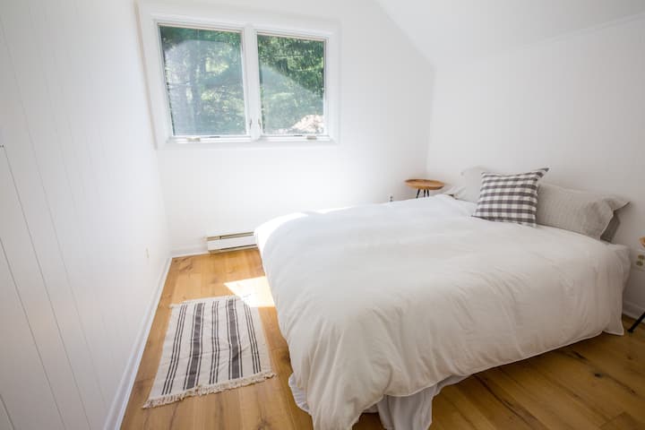 Bedroom #2 with queen bed