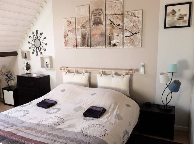 Nice bedroom with private bathroom