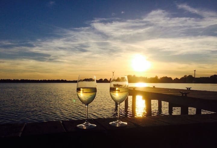 "Lake House Emden"
