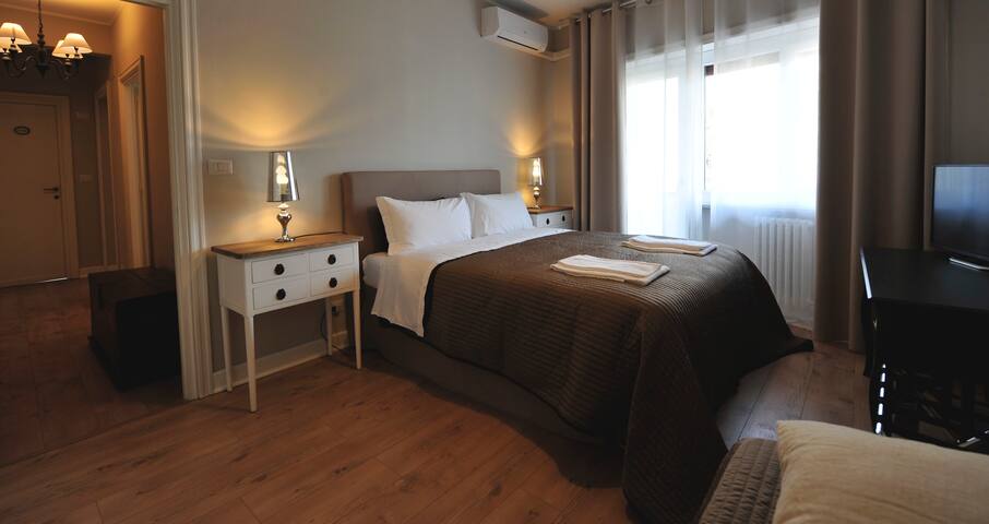 “Vatican” – Holiday Home gallery image 5