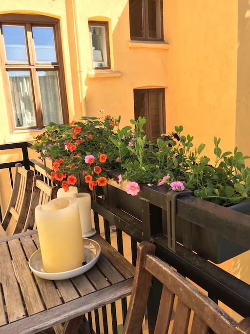 balcony