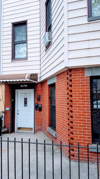 18 Russel str