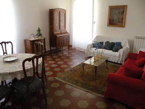 Popular Airbnb listing: Rooms with a view in Tuoro Sul Trasimeno
