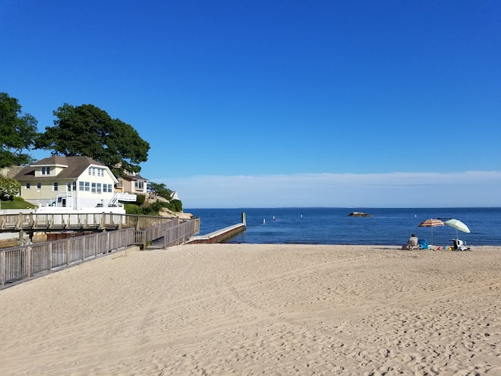 Private Beach Cottage in Point O'Woods